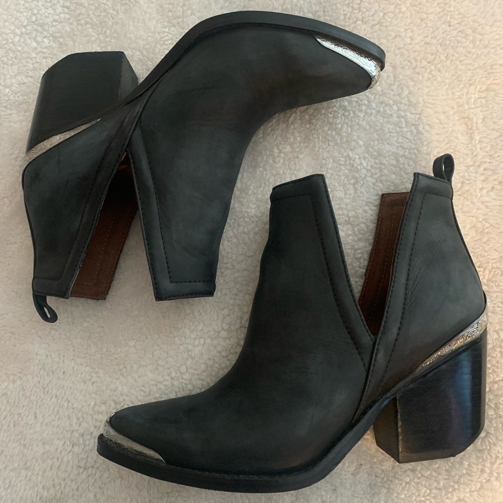 Jeffrey Campbell Cromwell boots black 6.5